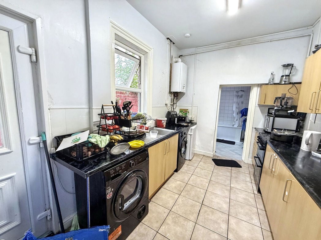 Property image 5 of 8