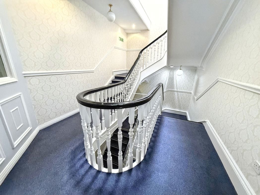 Property image 2 of 12