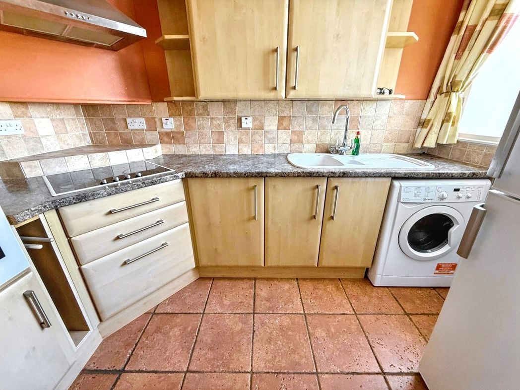 Property image 5 of 12