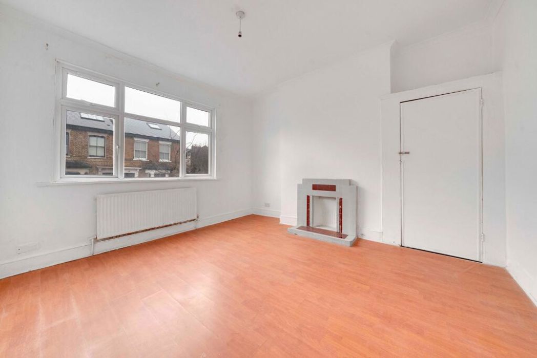 Property image 3 of 9