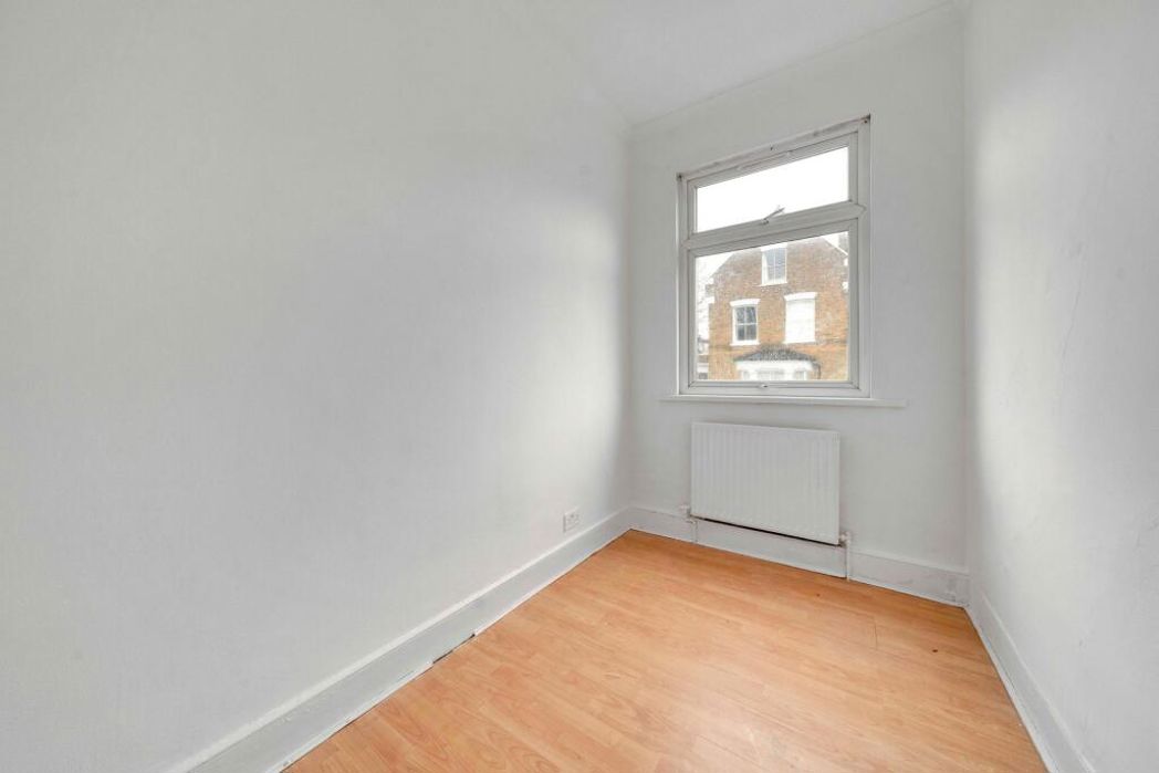 Property image 6 of 9