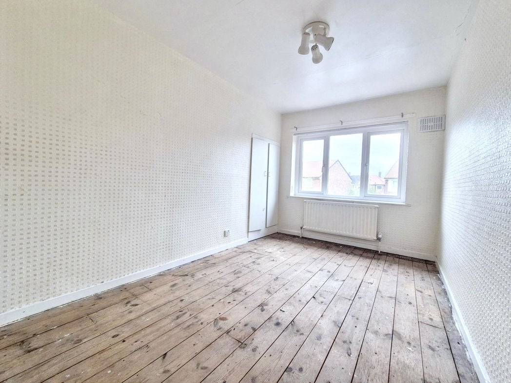 Property image 10 of 18
