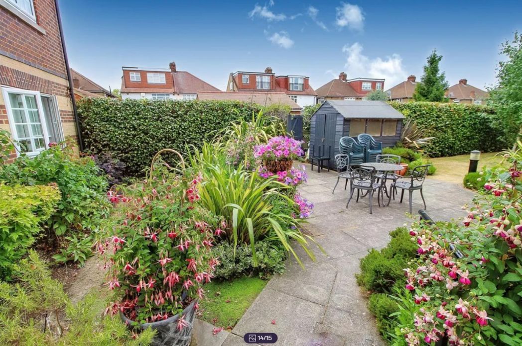 Property image 11 of 12
