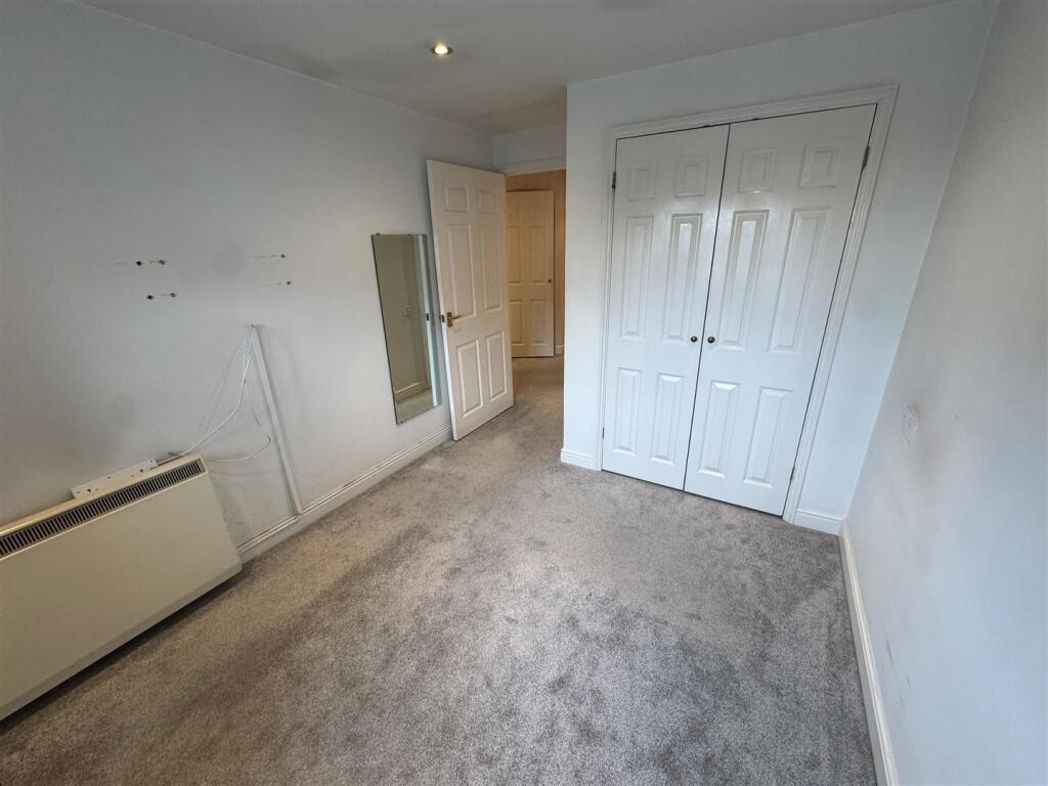 Property image 7 of 12