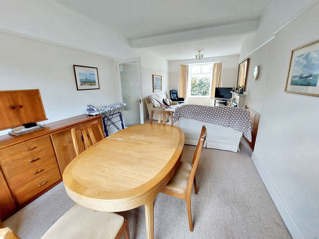 Property image 6 of 15