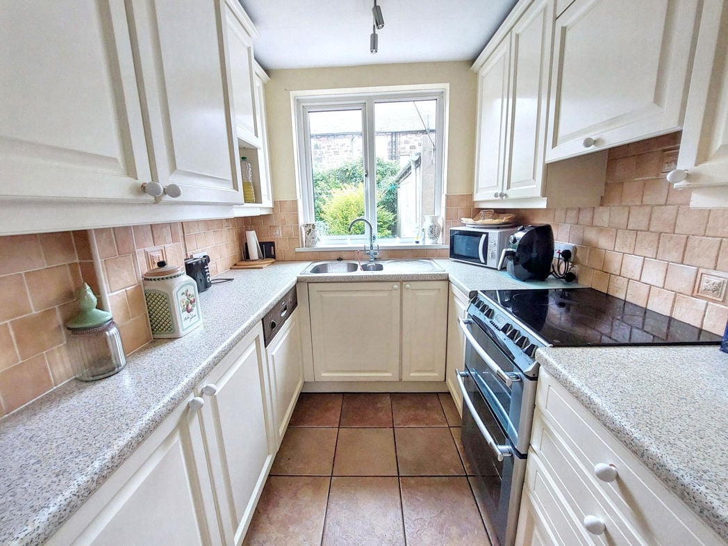 Property image 8 of 15