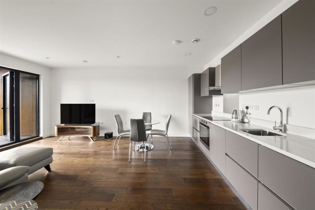 Property image 3 of 15