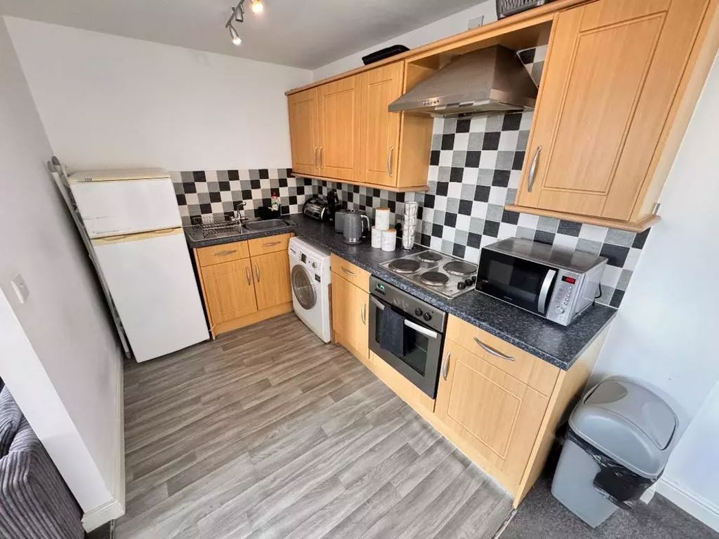 Property image 3 of 9