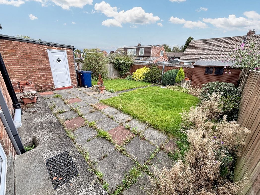 Property image 11 of 14