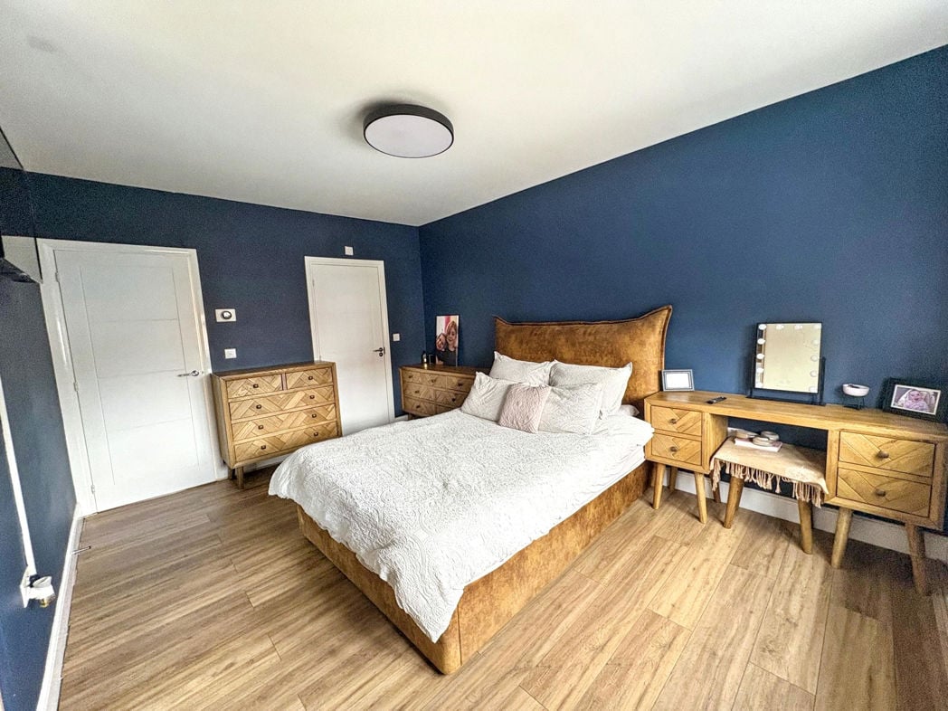 Property image 7 of 16