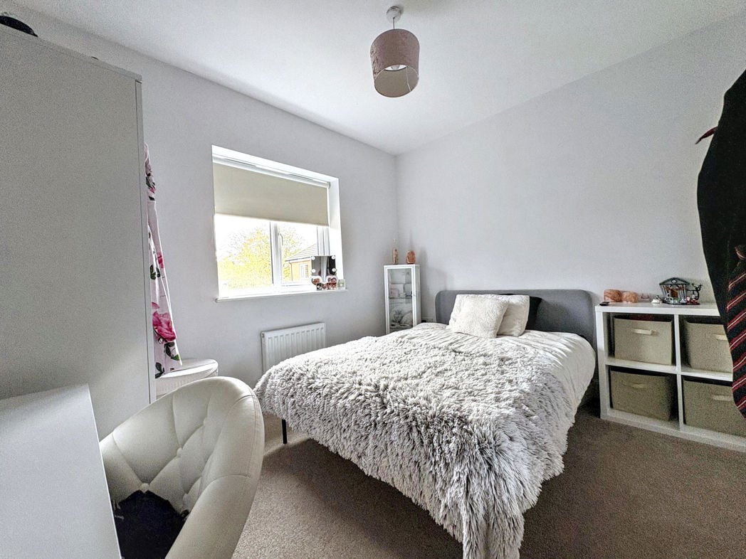 Property image 12 of 16