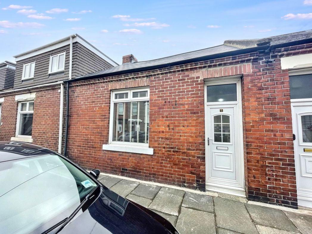 Property image 1 of 8