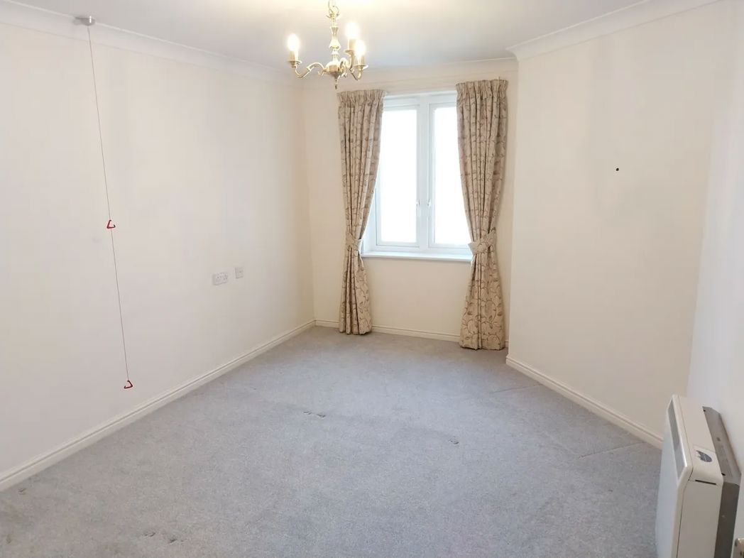 Property image 4 of 6