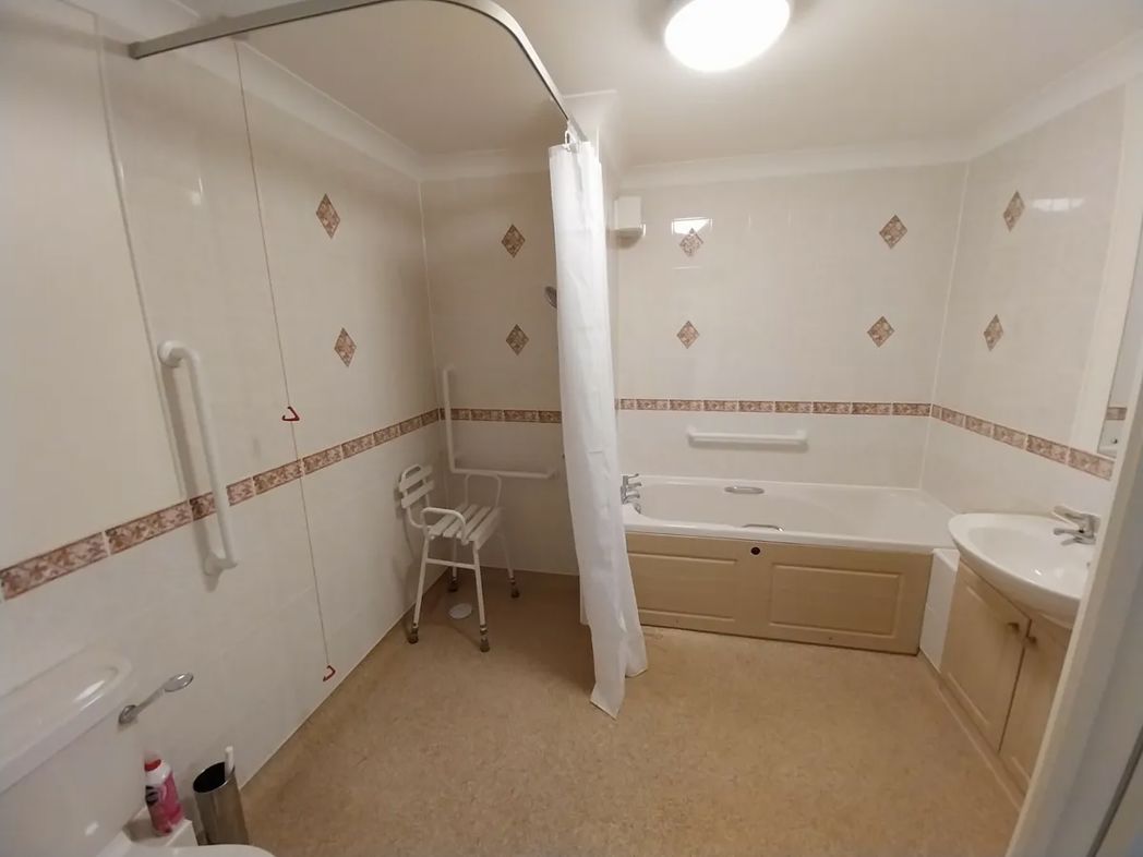 Property image 5 of 6