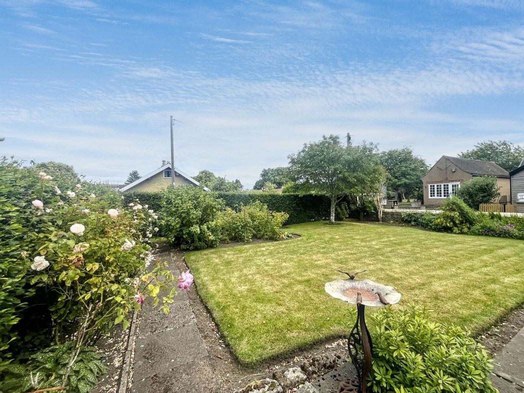 Property image 3 of 18