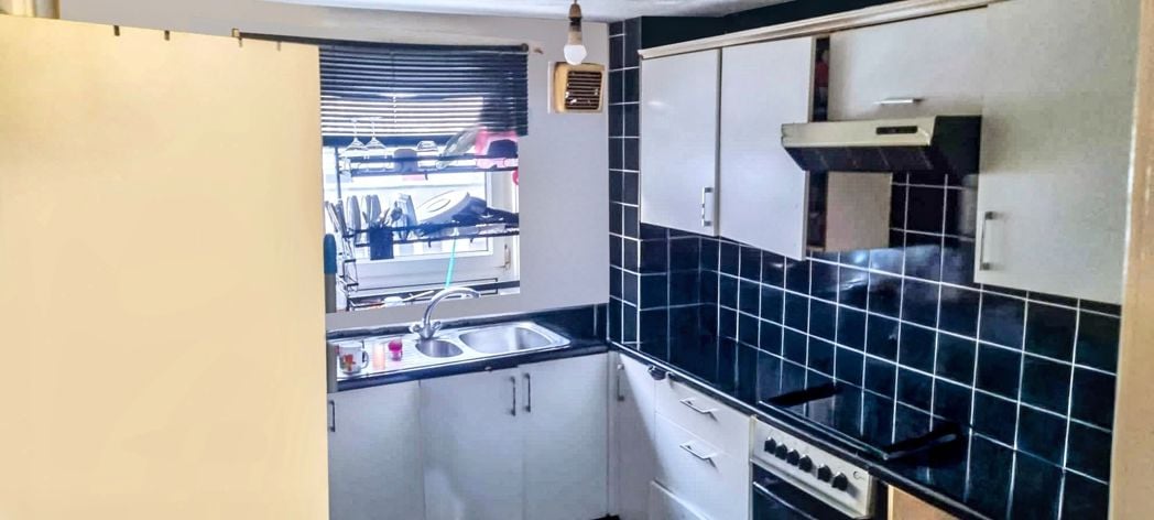 Property image 2 of 11