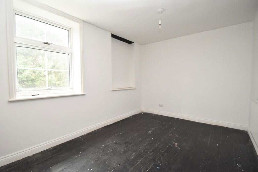 Property image 7 of 8