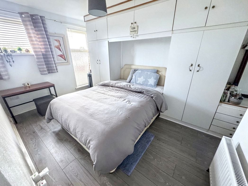 Property image 9 of 16