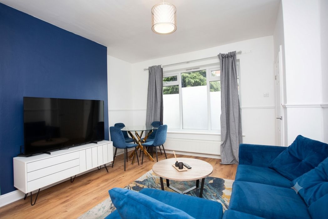 Property image 2 of 16