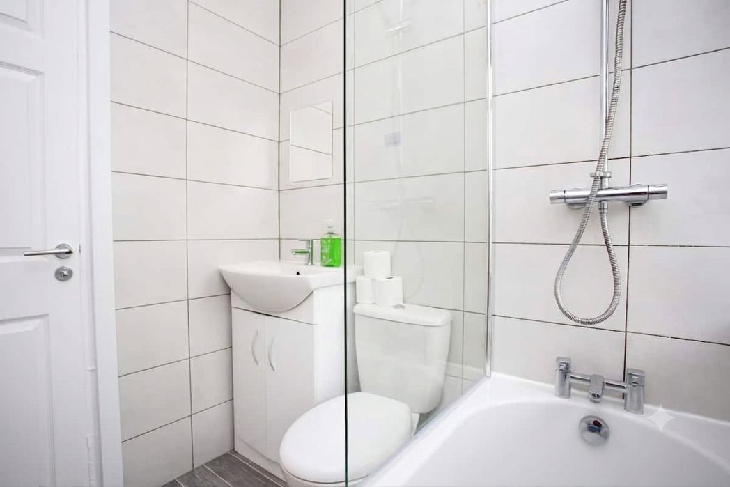 Property image 15 of 16