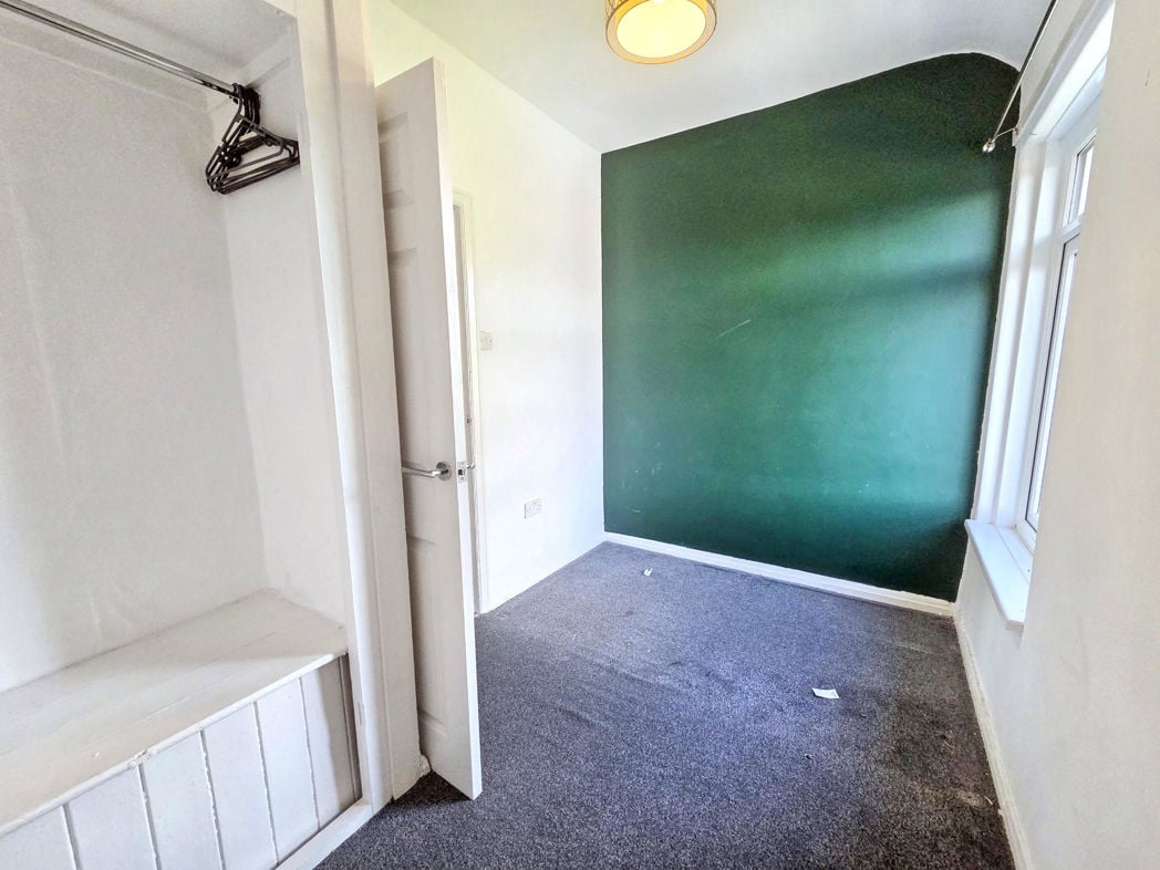 Property image 7 of 9