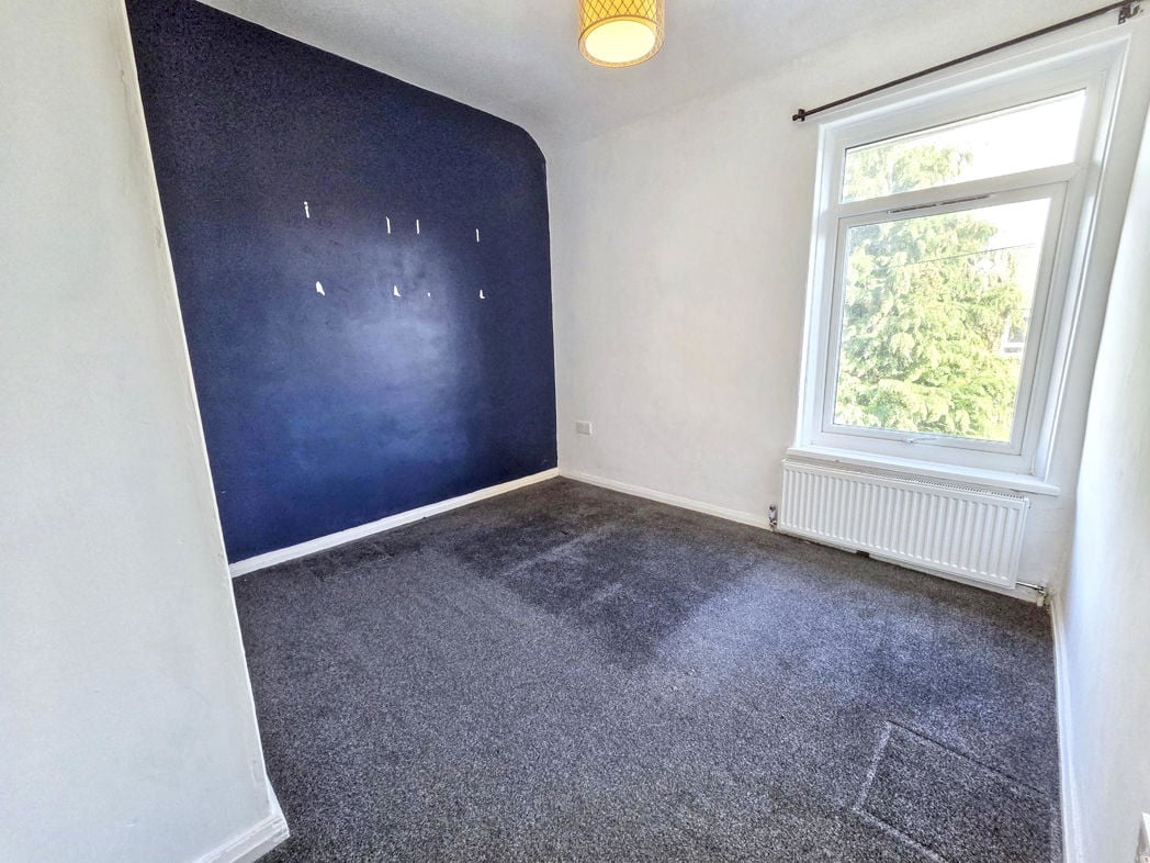Property image 8 of 9
