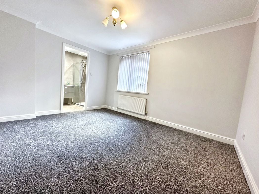 Property image 13 of 24