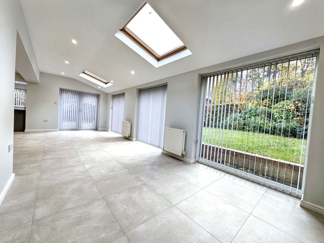 Property image 4 of 24