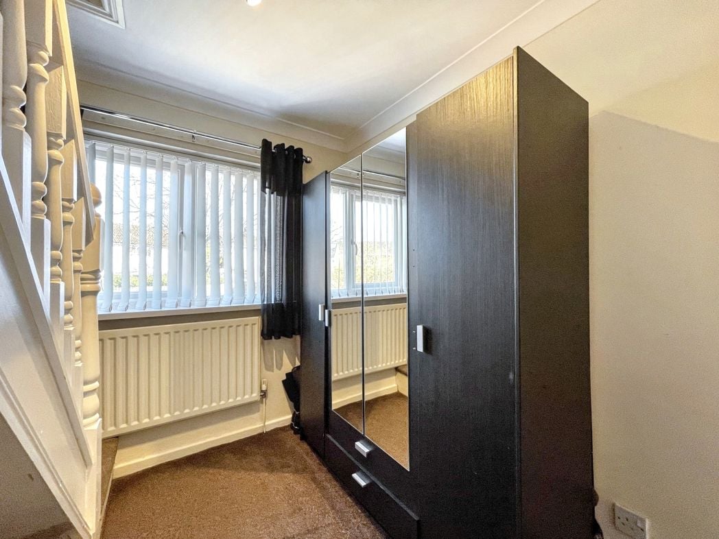 Property image 12 of 23