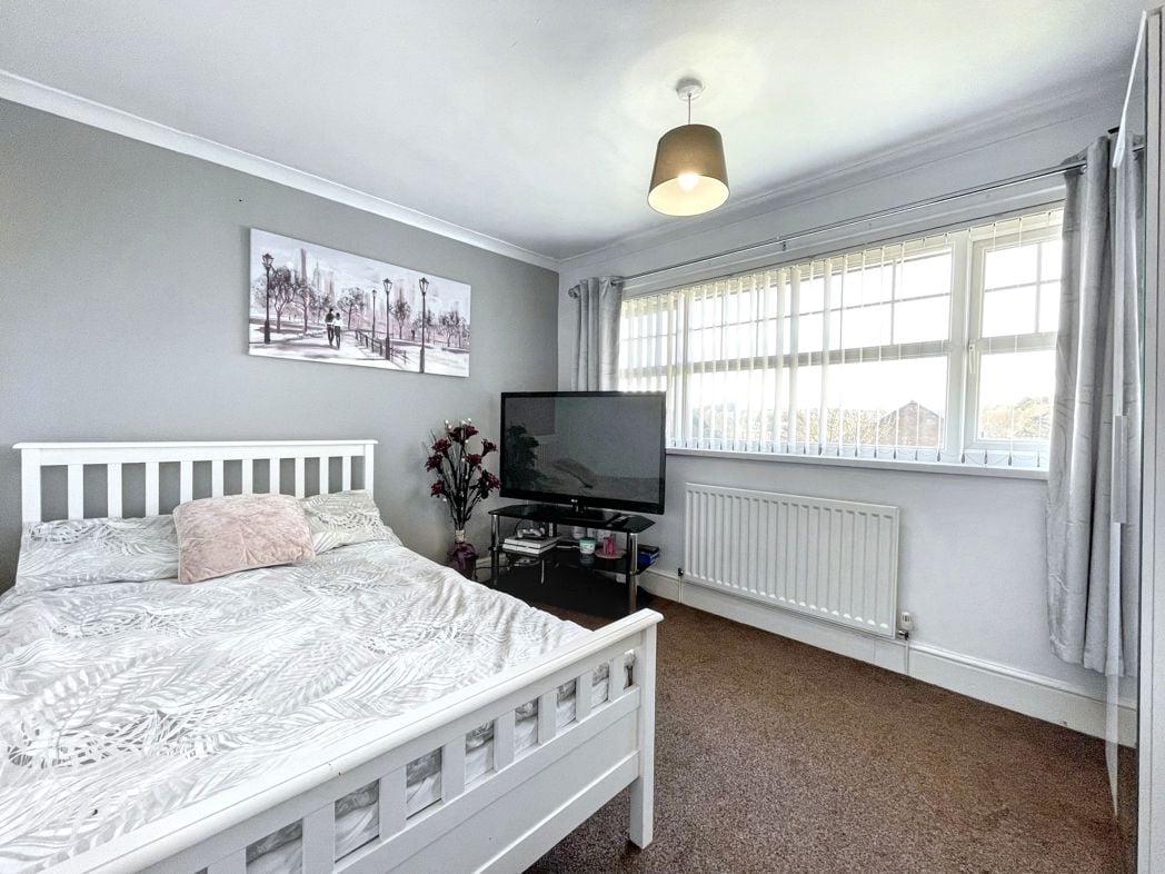 Property image 11 of 23