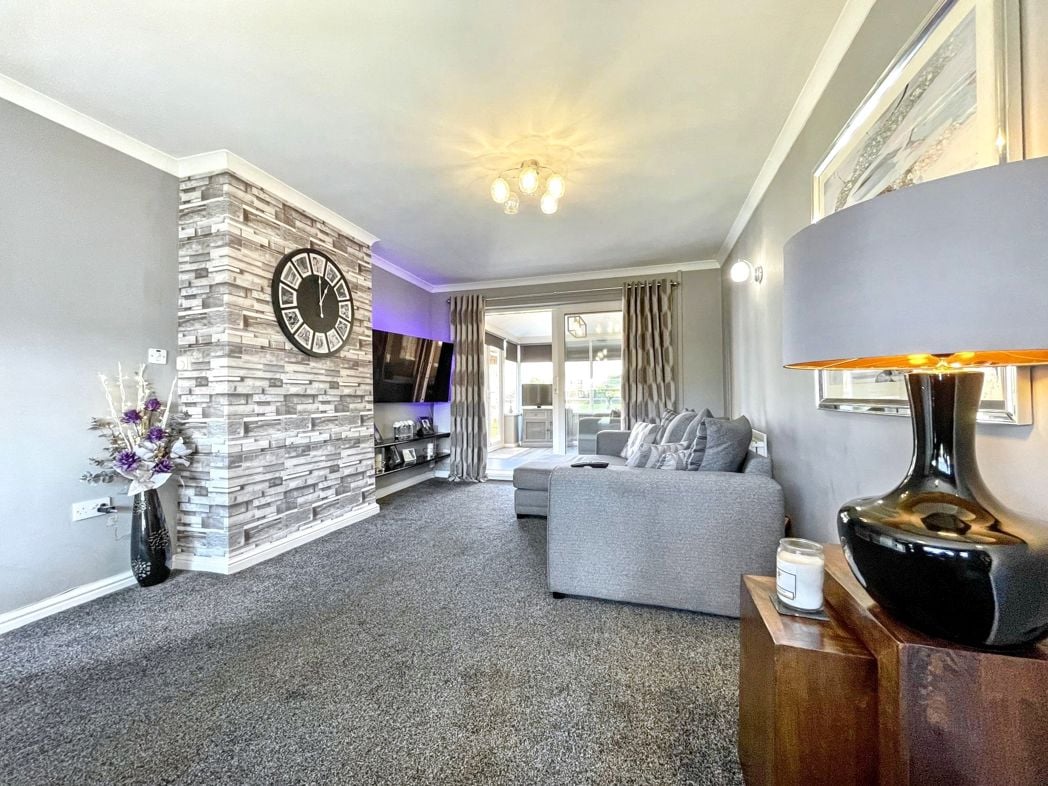 Property image 3 of 23