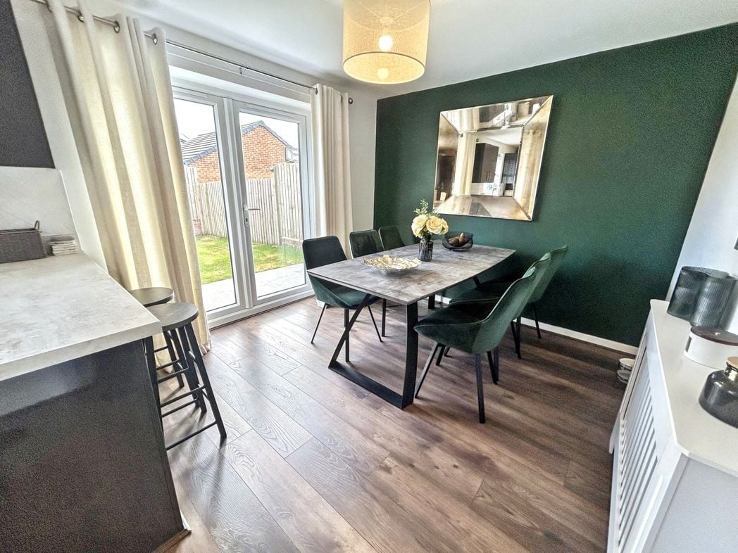 Property image 13 of 25