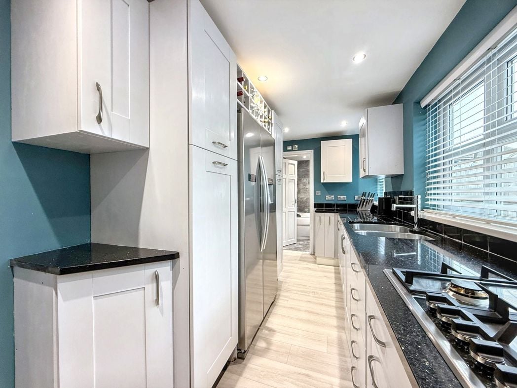 Property image 10 of 24