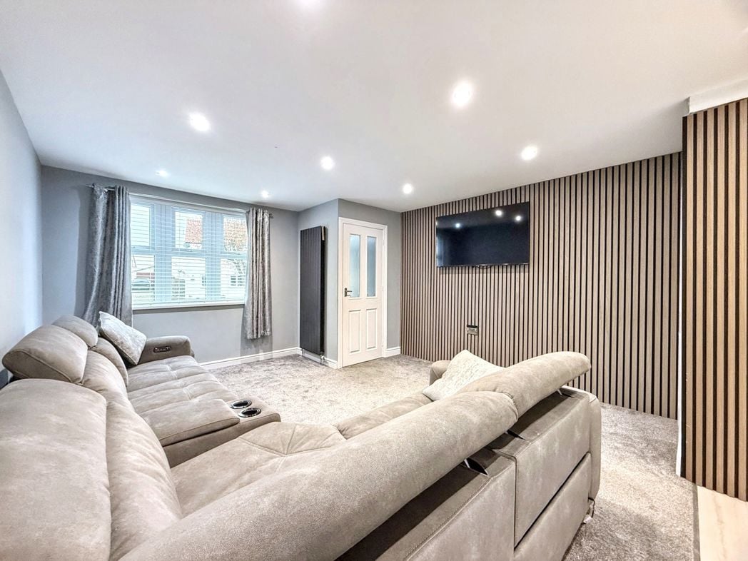 Property image 5 of 24