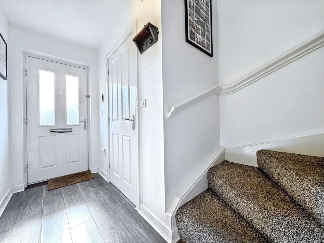Entrance/Hallway