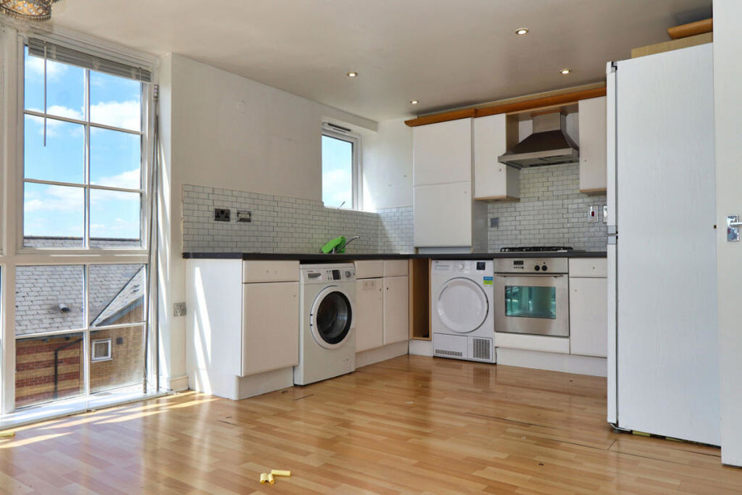 Property image 4 of 25