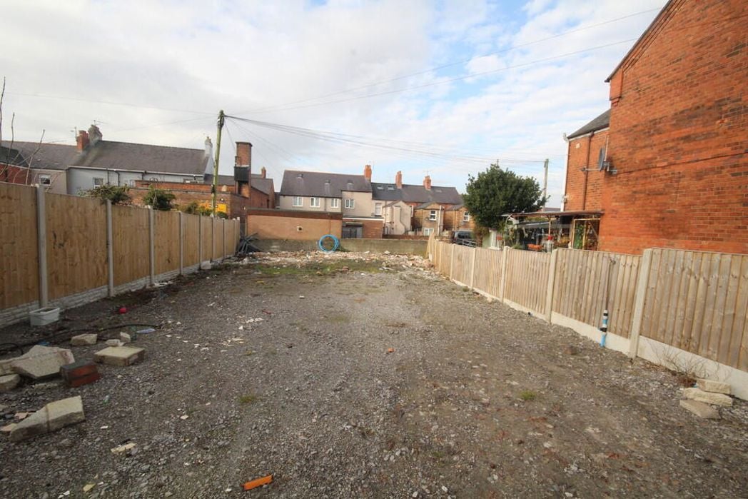 Property image 2 of 2