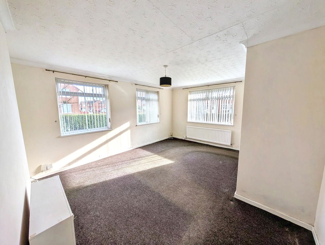 Property image 2 of 11
