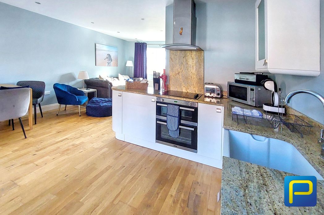 Property image 7 of 18