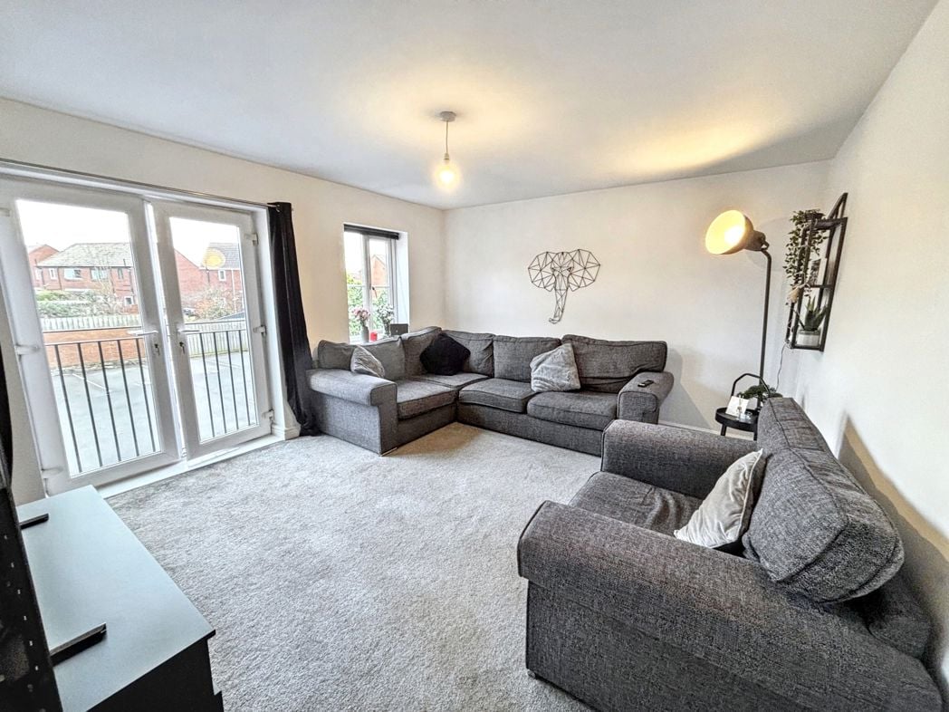 Property image 3 of 11