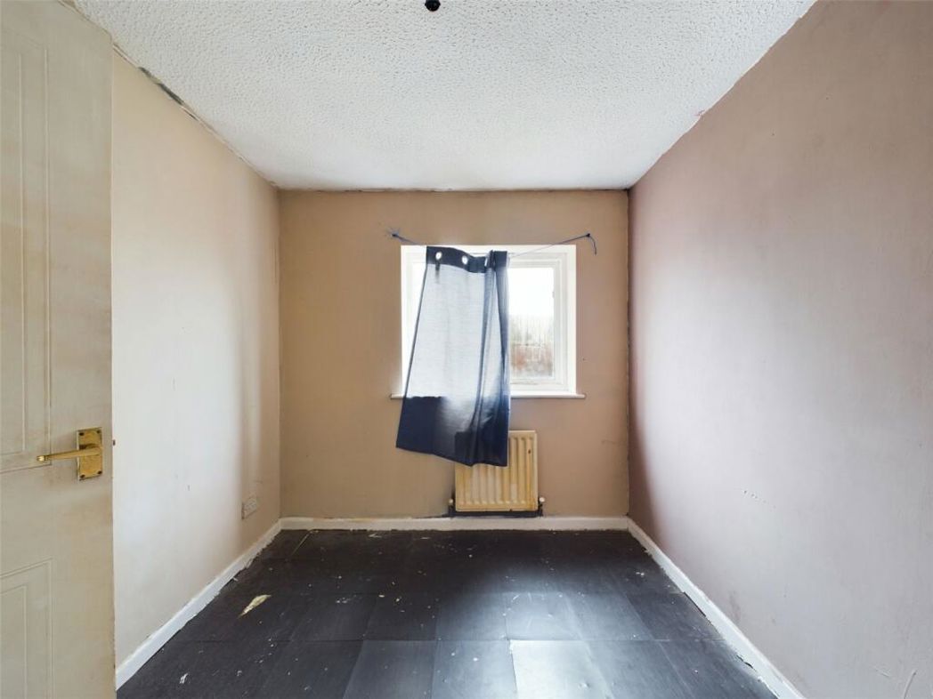 Property image 6 of 7