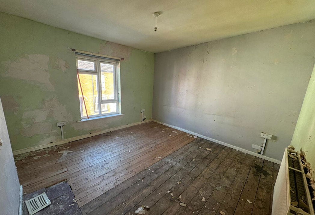 Property image 5 of 11