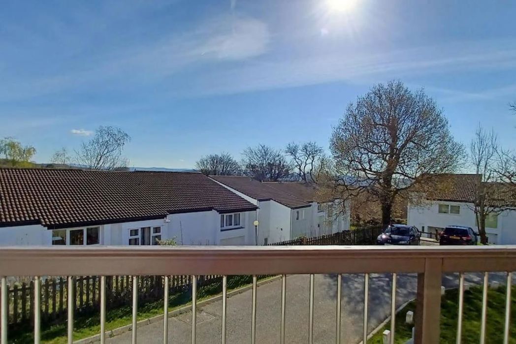 Property image 6 of 12