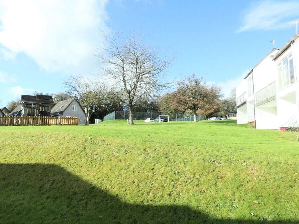 Property image 5 of 12