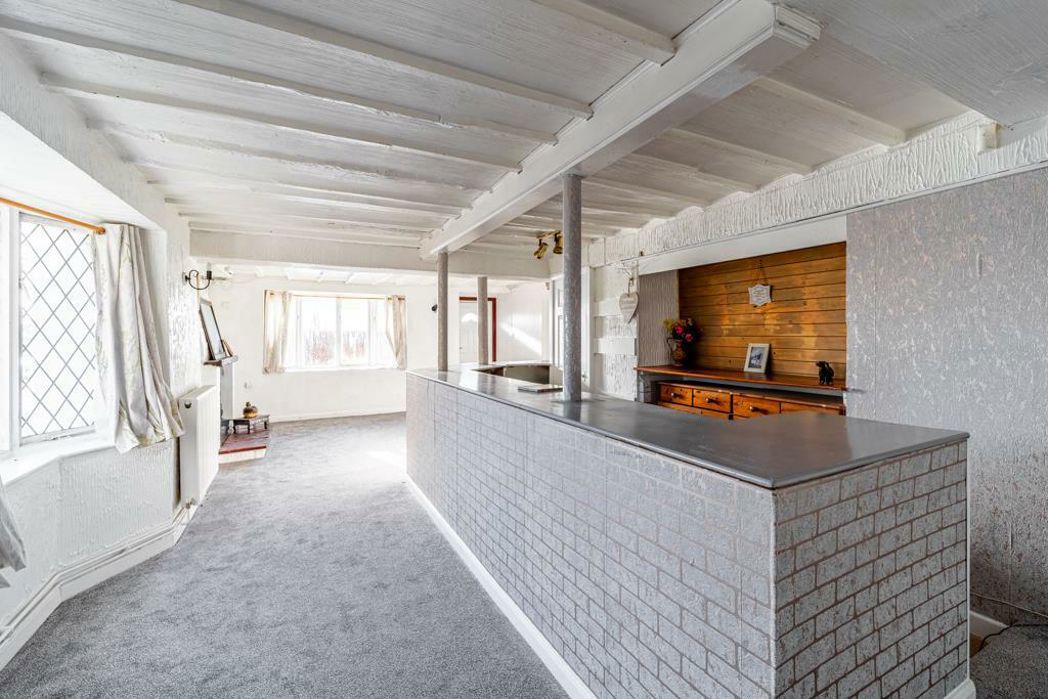 Property image 6 of 20