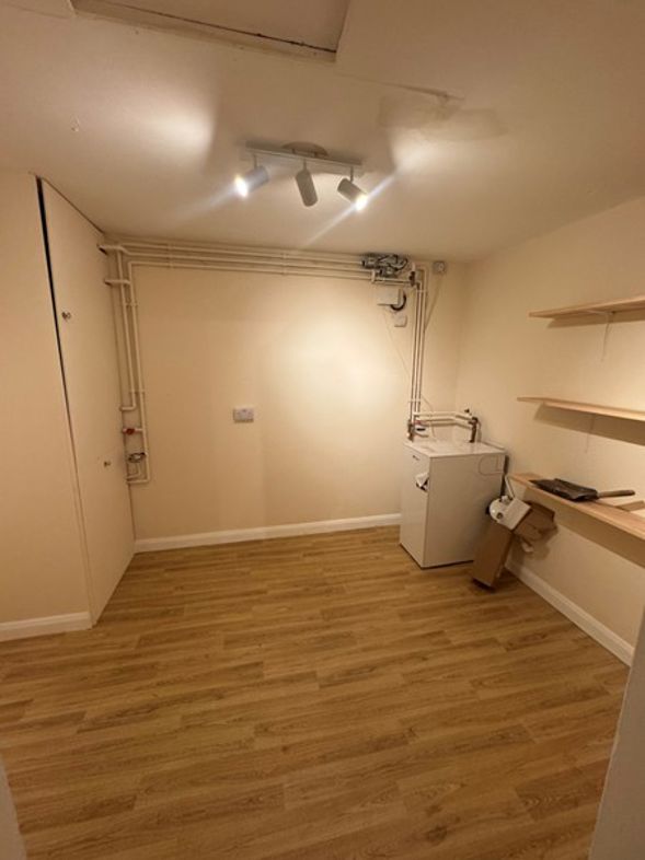 Property image 17 of 21