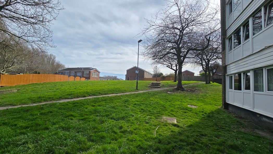 Property image 6 of 9