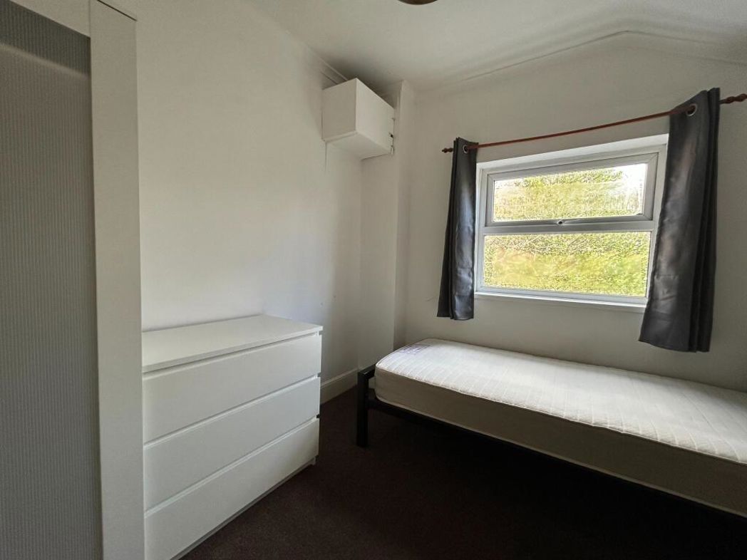 Property image 4 of 12