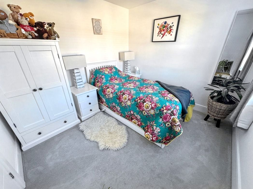 Property image 20 of 28