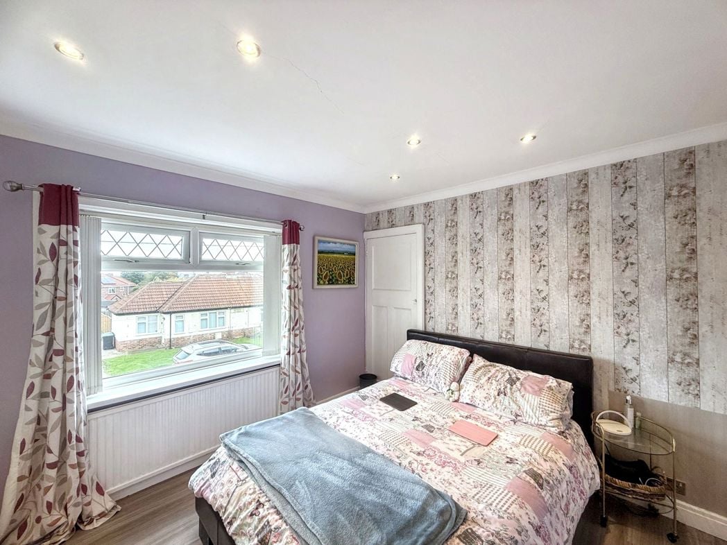 Property image 17 of 27